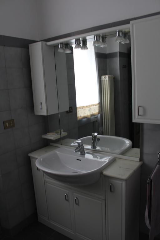 Apartament In Centro A Saint Vincent Zewnętrze zdjęcie