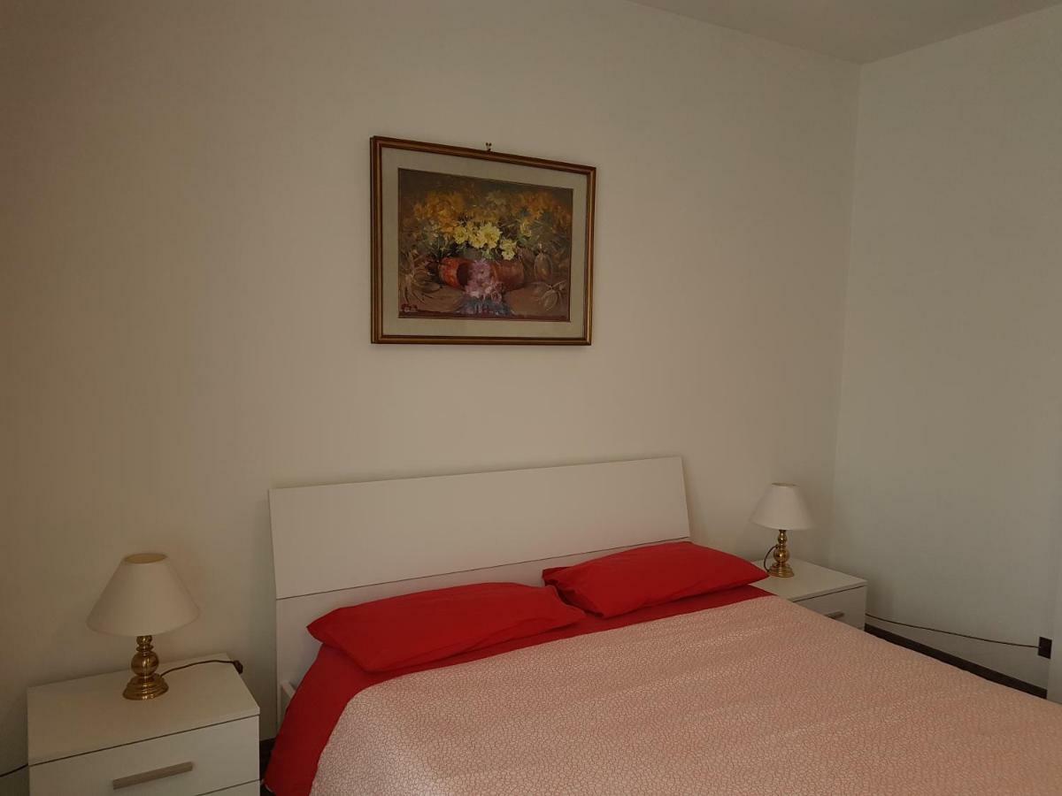 Apartament In Centro A Saint Vincent Zewnętrze zdjęcie